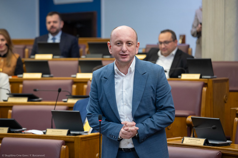 Knežević: Crna Gora skrenula sa evropskog puta, potrebni prijevremeni parlamentarni izbori