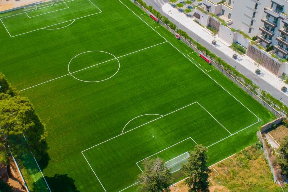 Pomoćni teren FK “Arsenal”, Foto: Opština Tivat