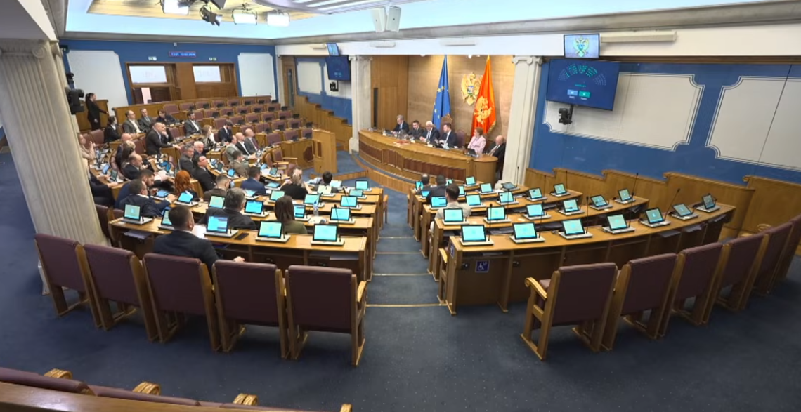 Ništa od izbora Krstonijevića: Poslanici usvojili dnevni red, glasanje odloženo