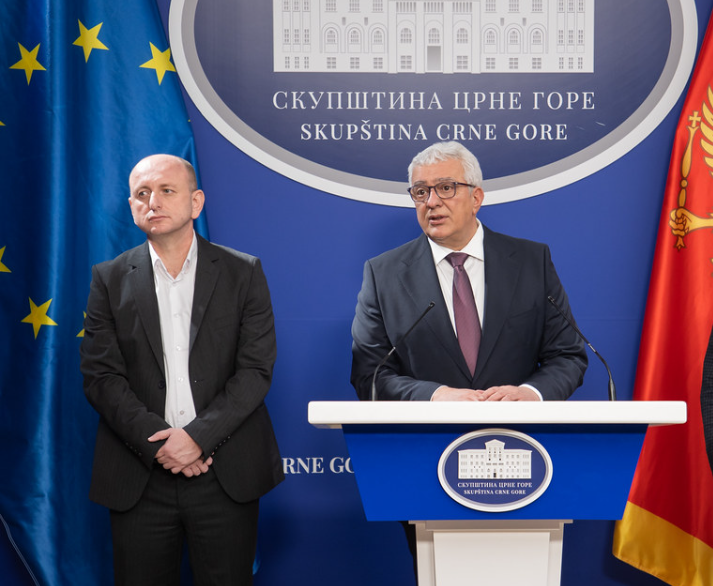 Mandić o “državnom udaru”: Ovo je pobjeda pravne države; Knežević: Da nije bilo iscenirano mi bi bili na vlasti 2016. godine