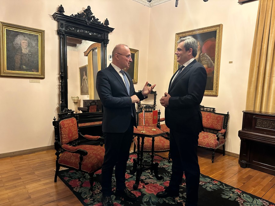 HRVATSKI MEDIJI: Podgorička magla i dugovi prema Zagrebu pod diplomatskim tepihom