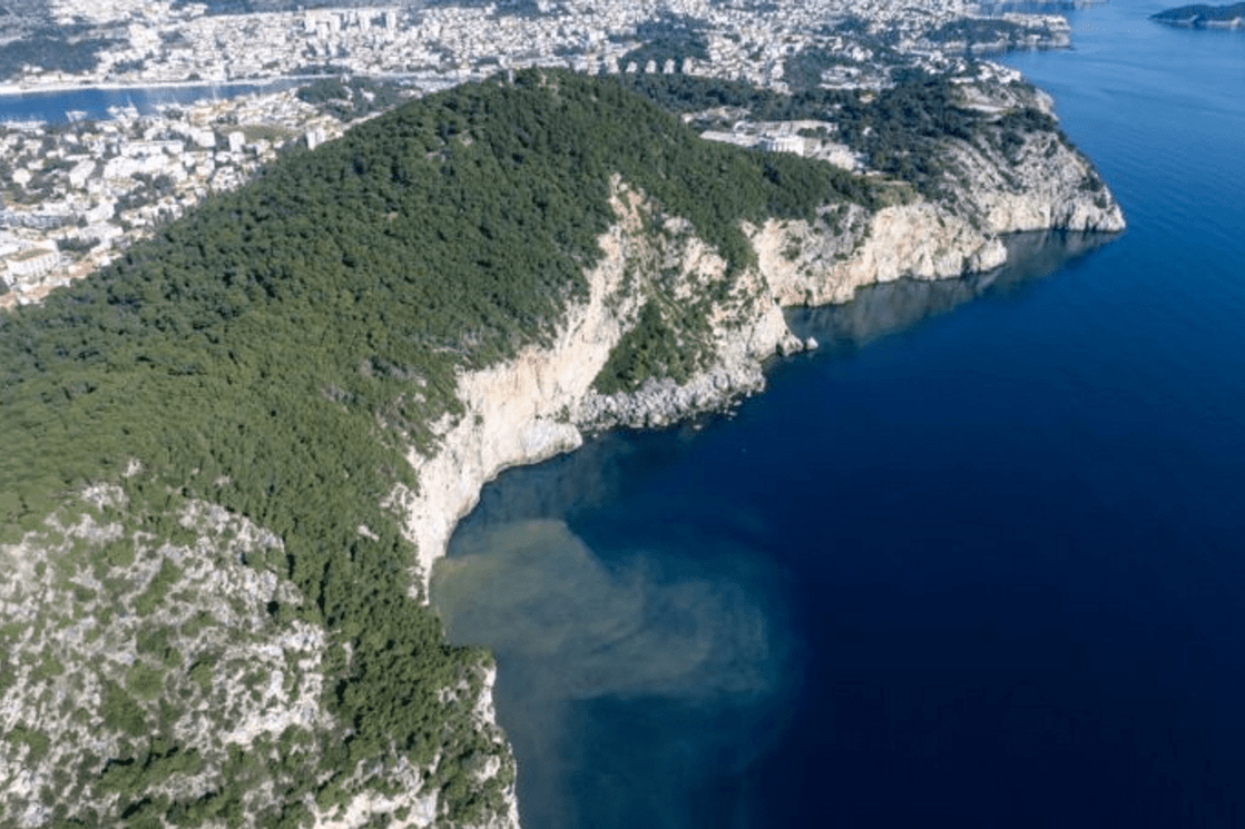 Kanalizacija se izlila u more u Dubrovniku