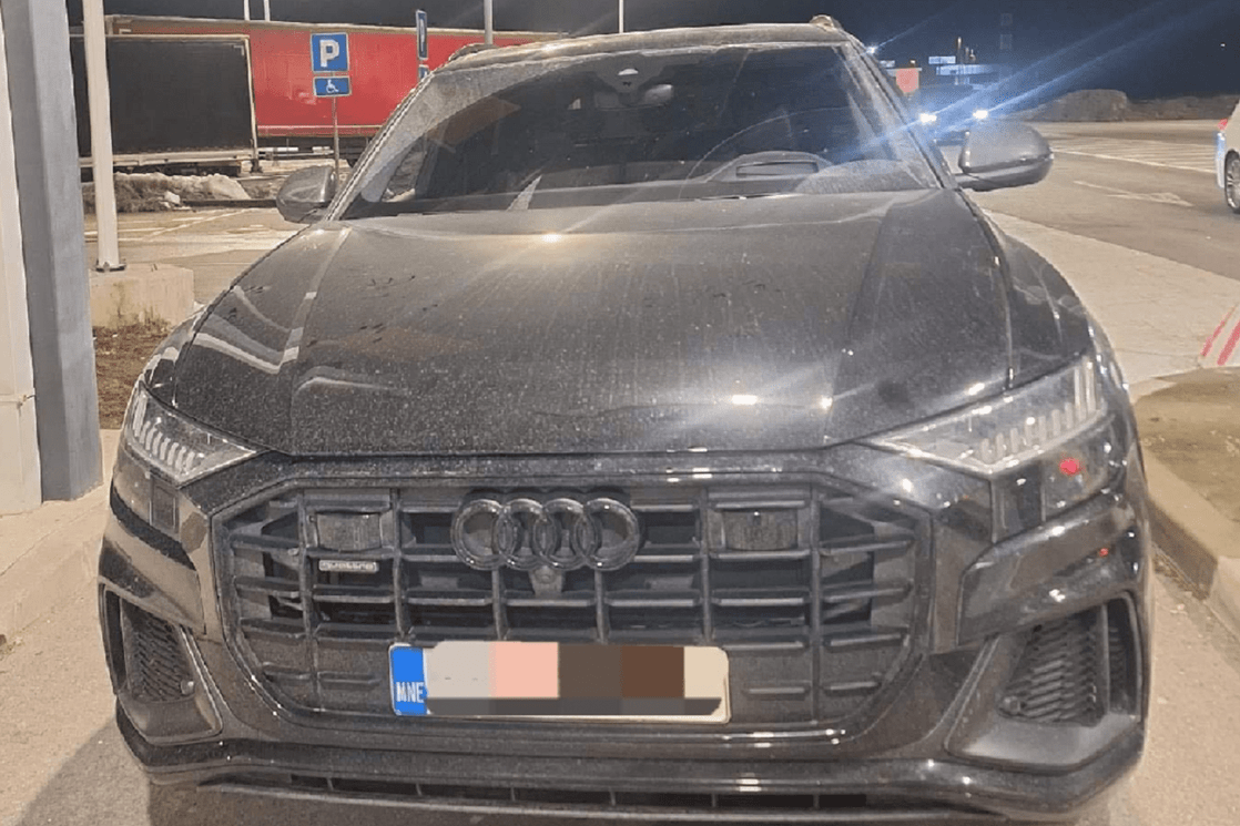 Od mladića iz Tivta oduzet Audi Q8: Potražuje ga slovenački Interpol