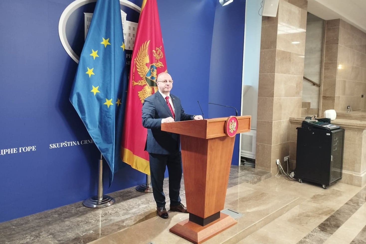 Milović: Podnijeli smo krivičnu prijavu protiv predsjednika SO Kotor Vojina Batute