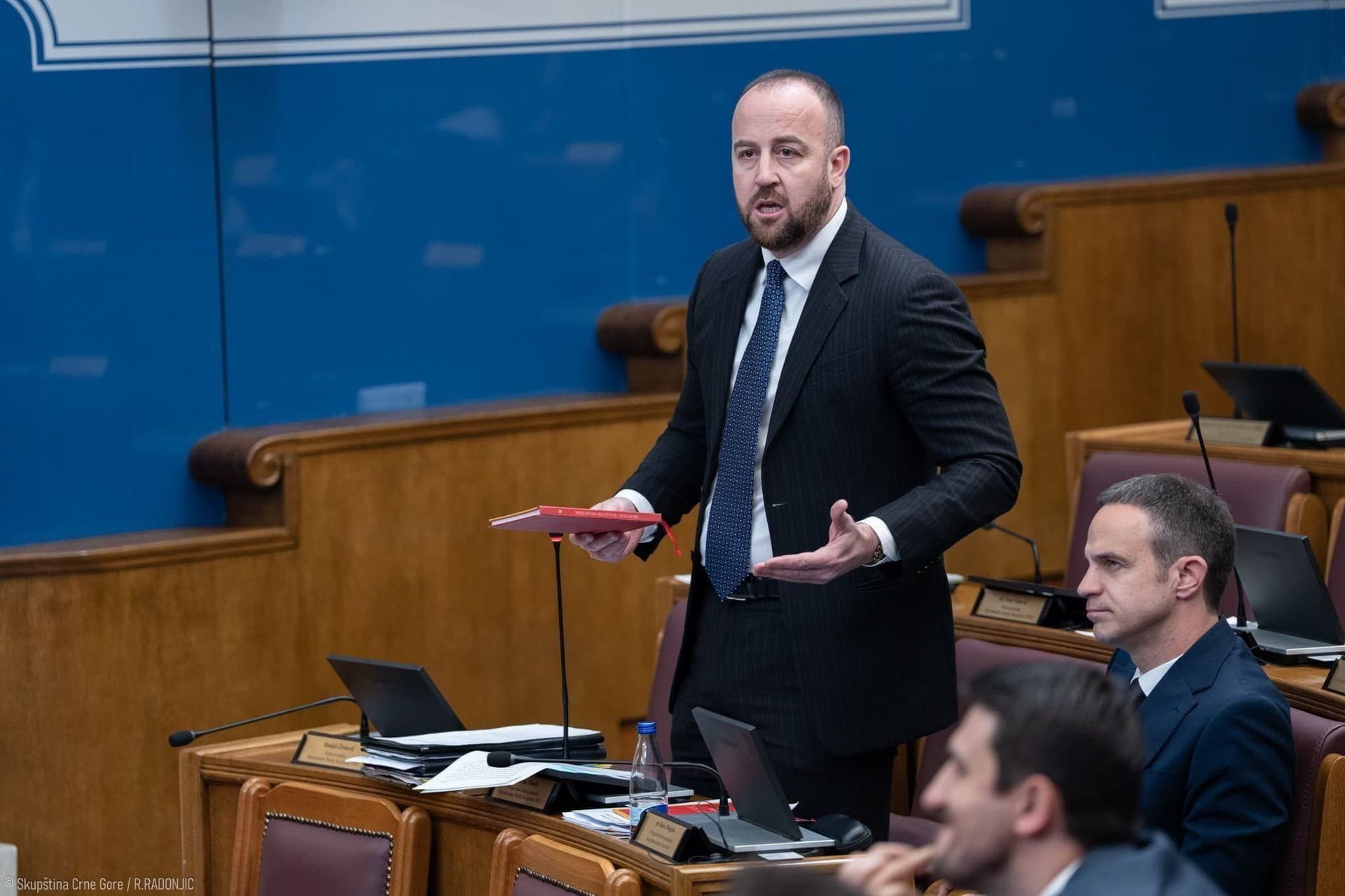 Nikolić: Ozbiljna debata traži ozbiljnog premijera, ova Vlada kupuje vrijeme da ostane na vlasti