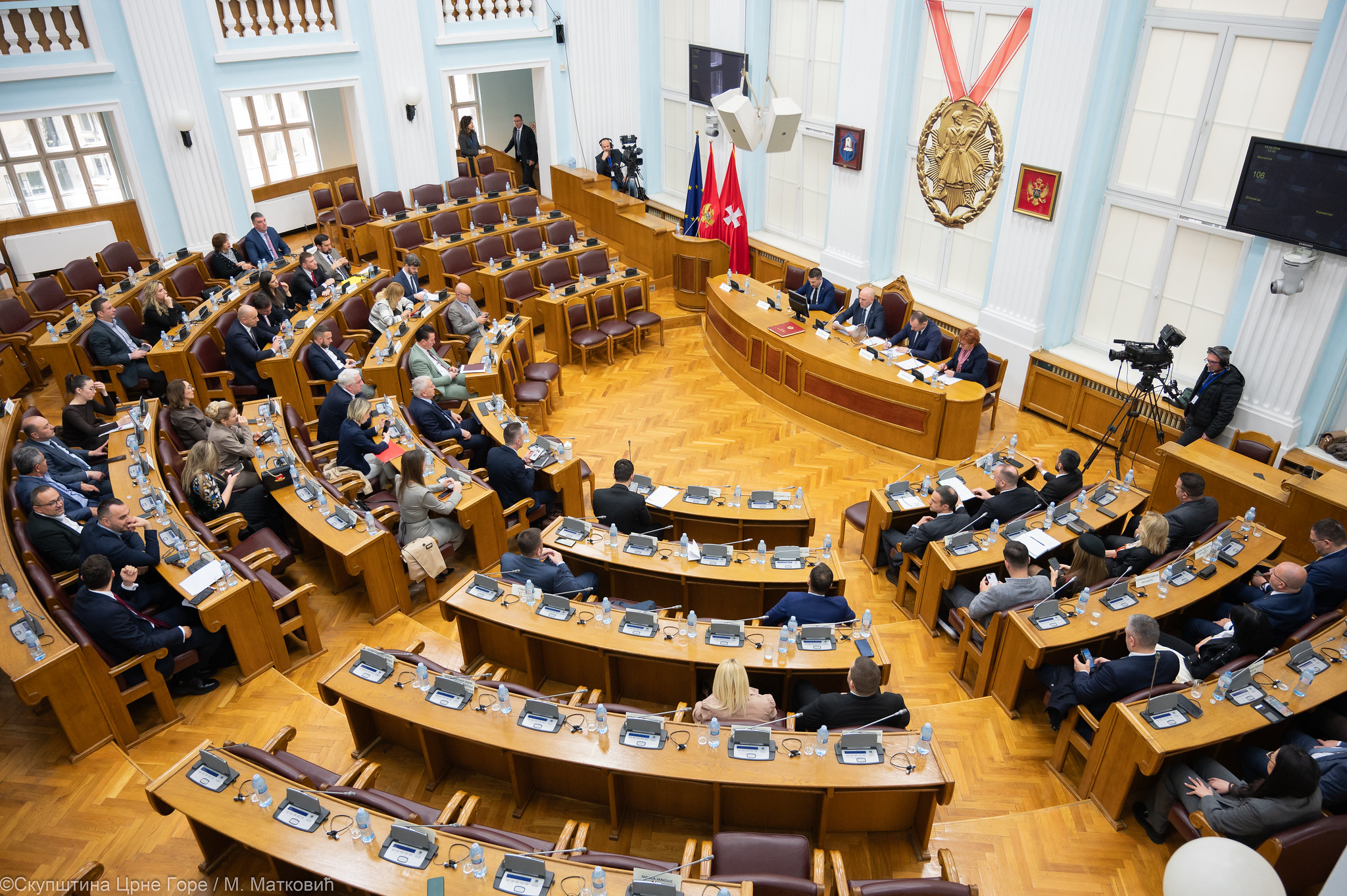 Usvojena Rezolucija o evropskim integracijama; Nikolić: Opozicija će tražiti izjašnjenje EK oko zakona o unutrašnjim poslovima i ANB-u