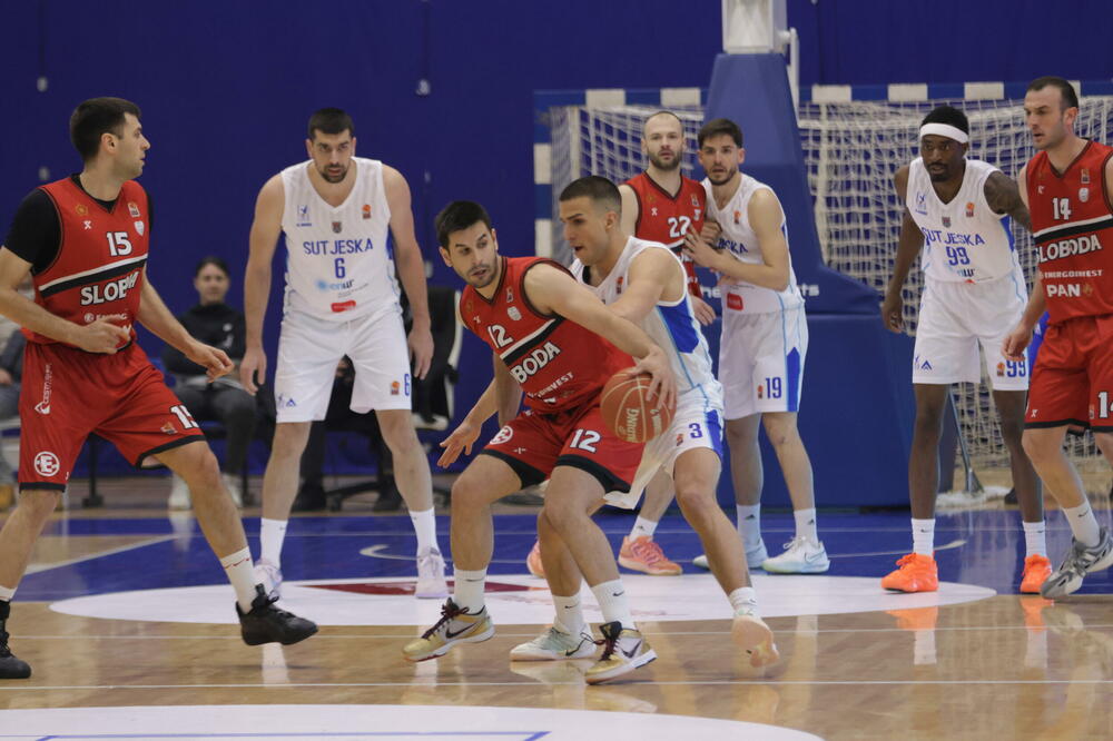 Sutjeska u napadu na ABA ligi, Sloboda prva prepreka