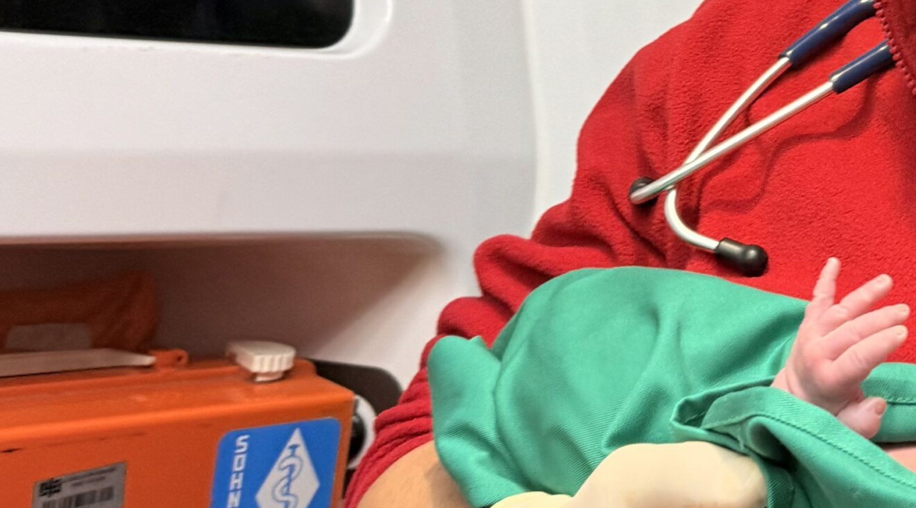 Iznenađenje u zoru: Bjelopoljka kod kuće rodila sina