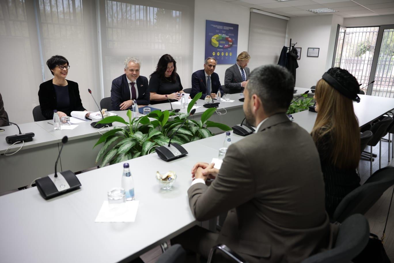 Živković i Vuković Kuč sa Martom Kos: Saradnja vlasti i opozicije ključ evropskog puta CG
