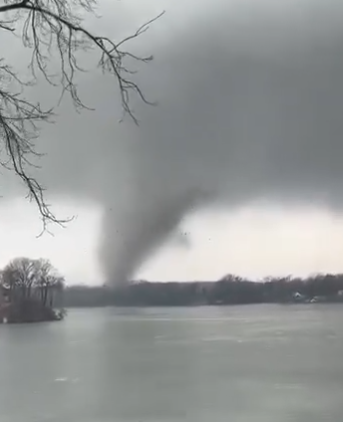 (VIDEO) Jaki tornado pogodio SAD, desetine povrijeđenih