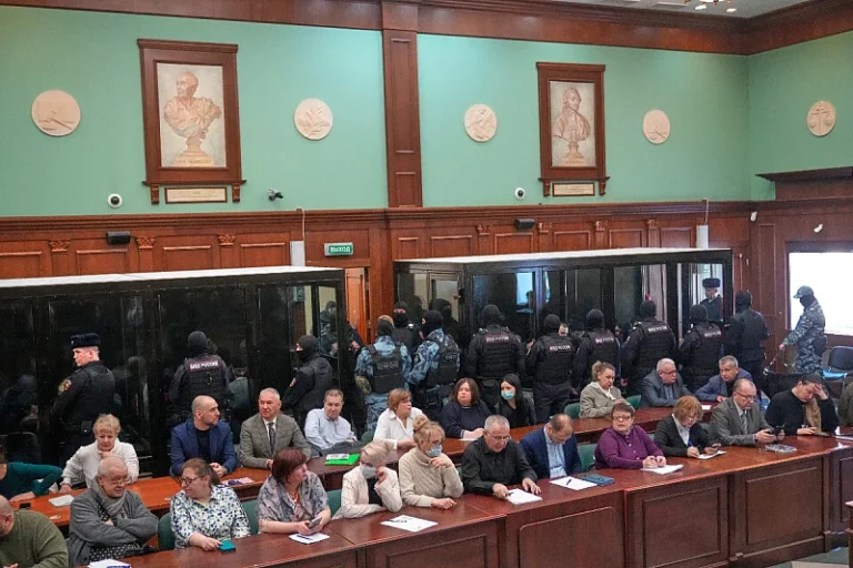Doživotni zatvor za 15 ljudi zbog smrtonosnog napada u tržnom centru u Moskvi