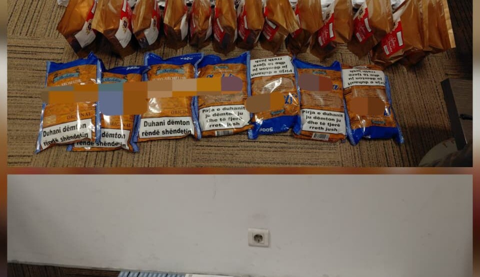 Uhapšen Podgoričanin: Pronađene cigarete bez akciznih markica i duvan