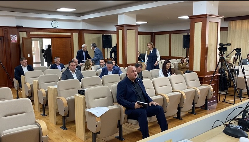 Pljevlja: DPS napustio sjednicu, nastavak u petak
