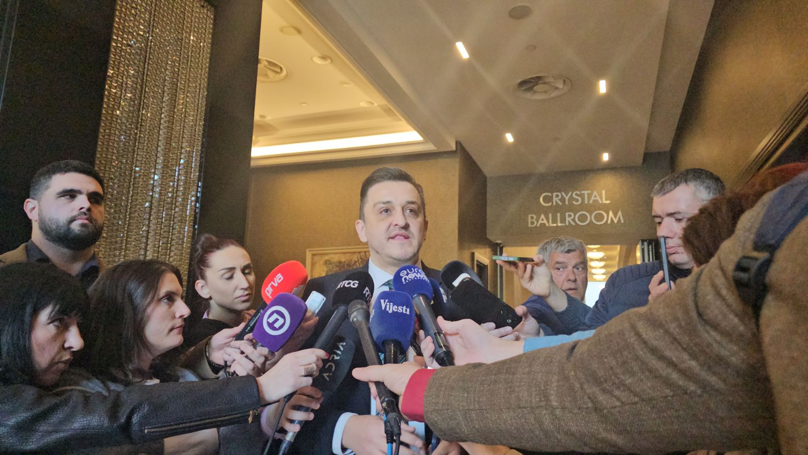 Vuković: Vlada nije delegirala predlog za smanjenje akciza na gorivo