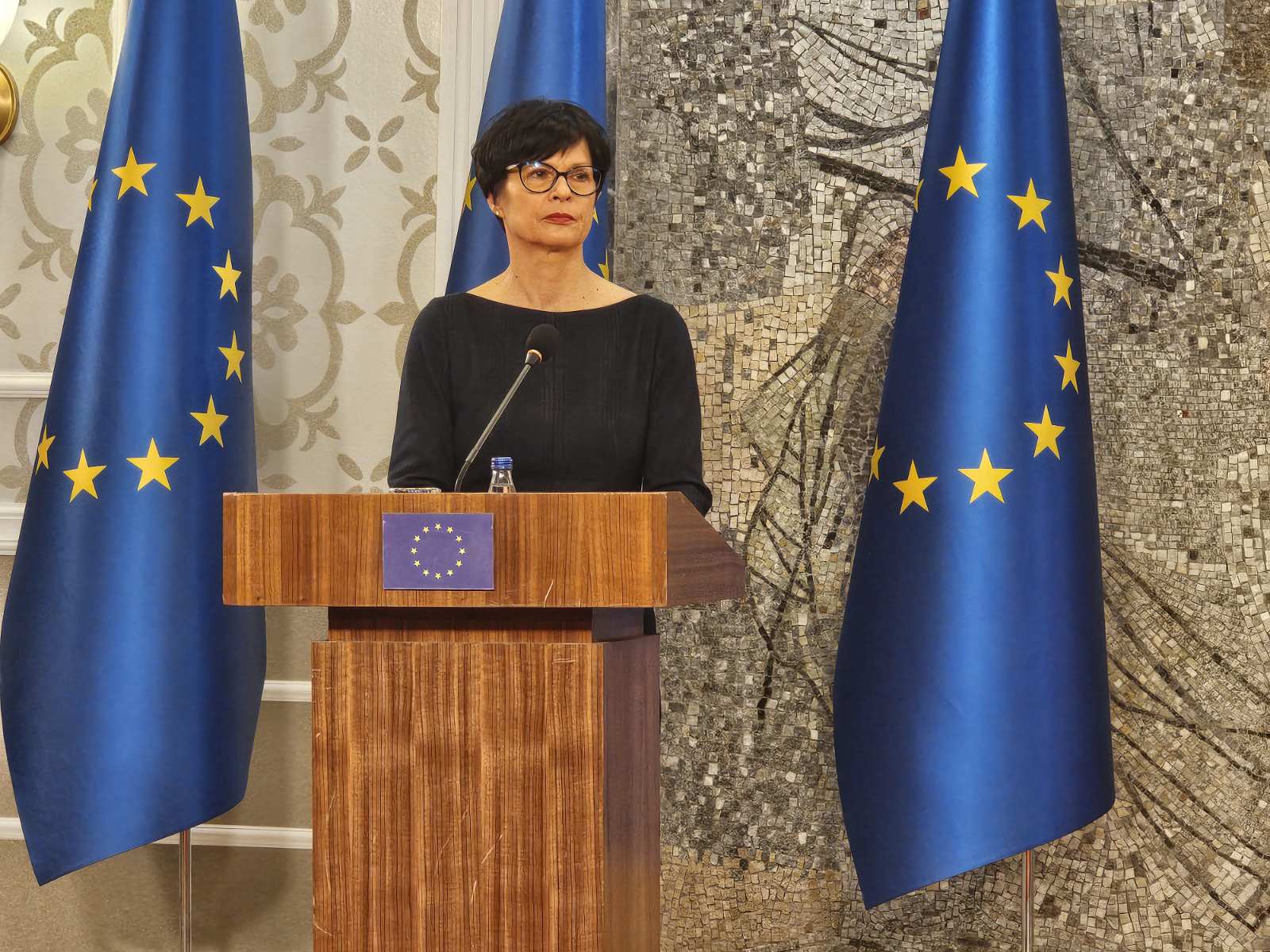 Kos: Pitaću Mandića zašto još uvijek nije došao u Brisel