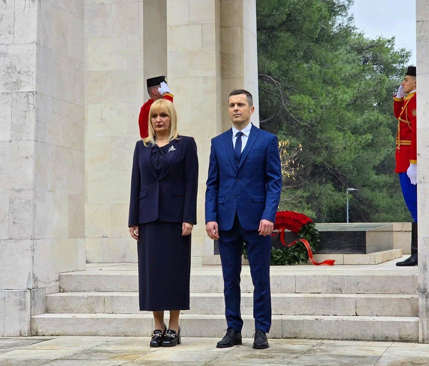 Mujović zaradio skoro 23.000 eura, uštedio 9.000; Borovinić-Bojović ima prihode iz više izvora, stan, kredit…