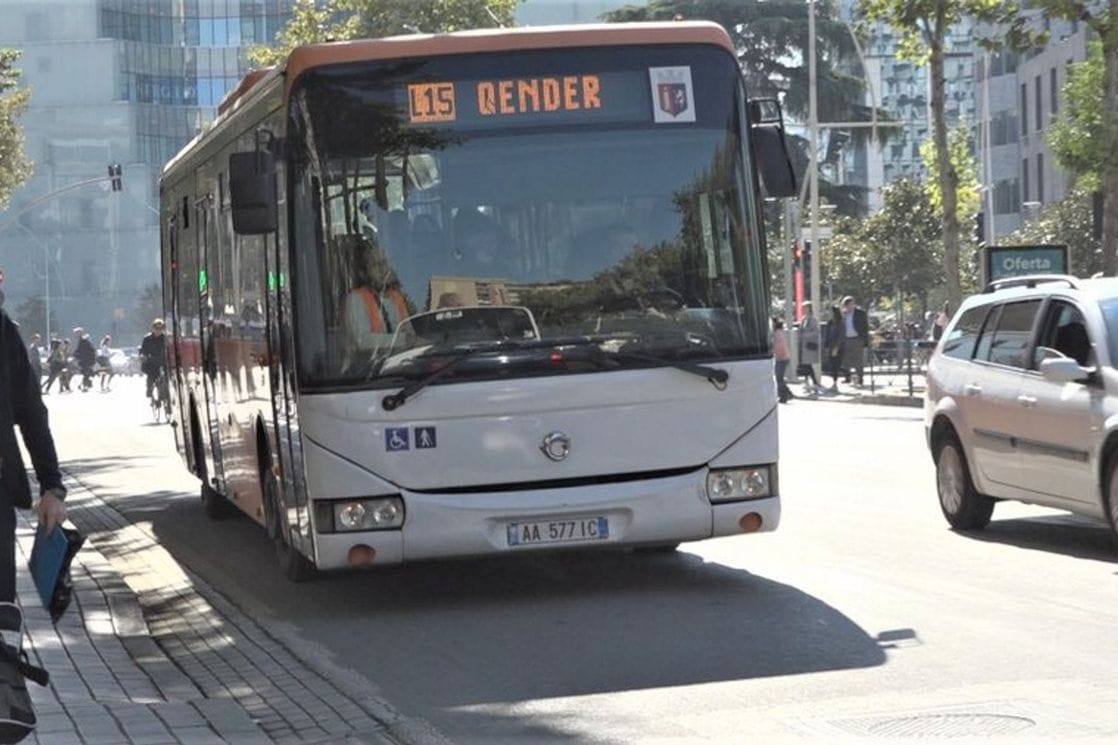 Albanija: Zbog cijena goriva u najavi haos u javnom prevozu