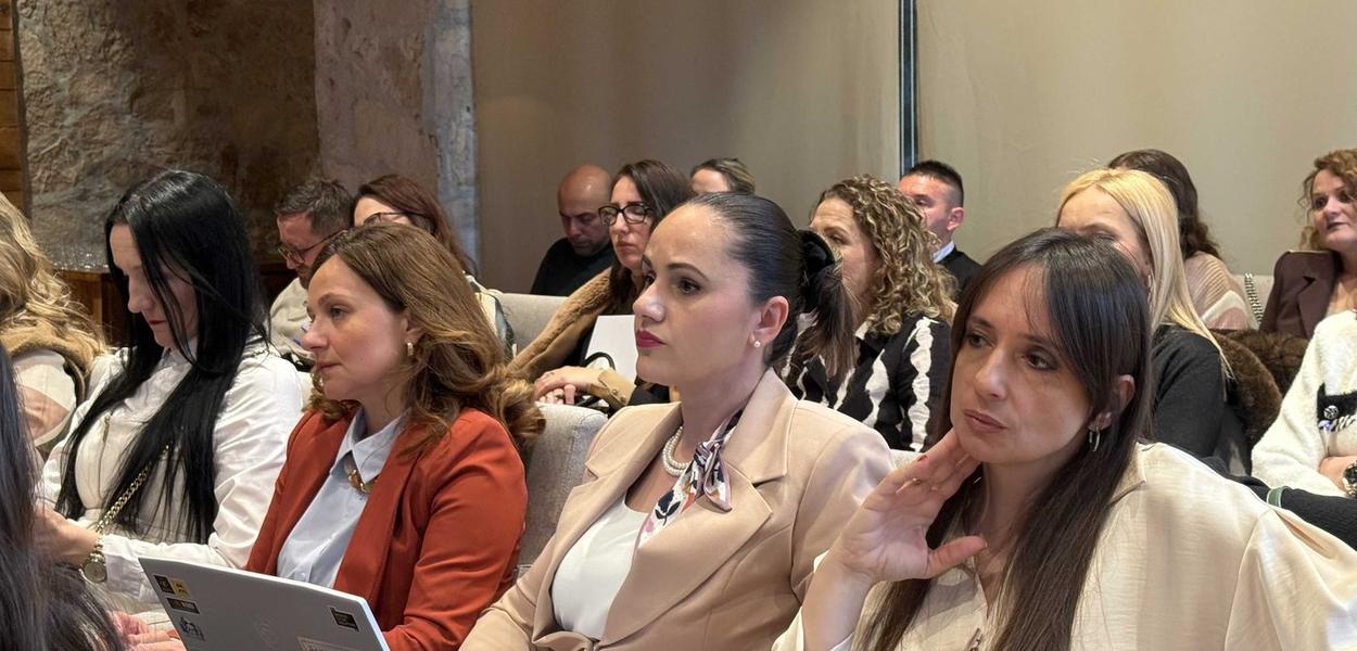 Jačanje uloge obrazovnog kadra u očuvanju digitalne sigurnosti i prava u školama