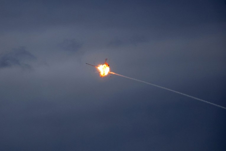 Iran gađao UAE, Jordan i Kuvajt: Povrijeđeno 12 osoba