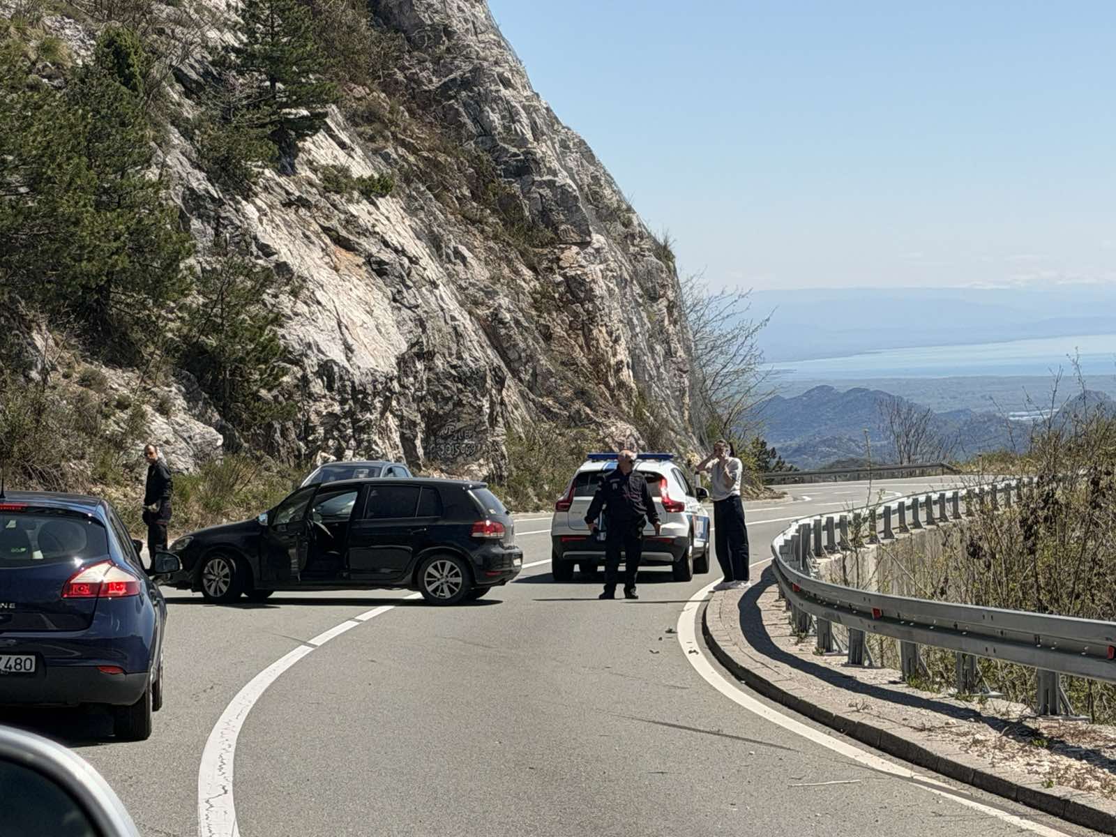 (FOTO/ VIDEO) Udes kod tunela Mekavac, nema povrijeđenih