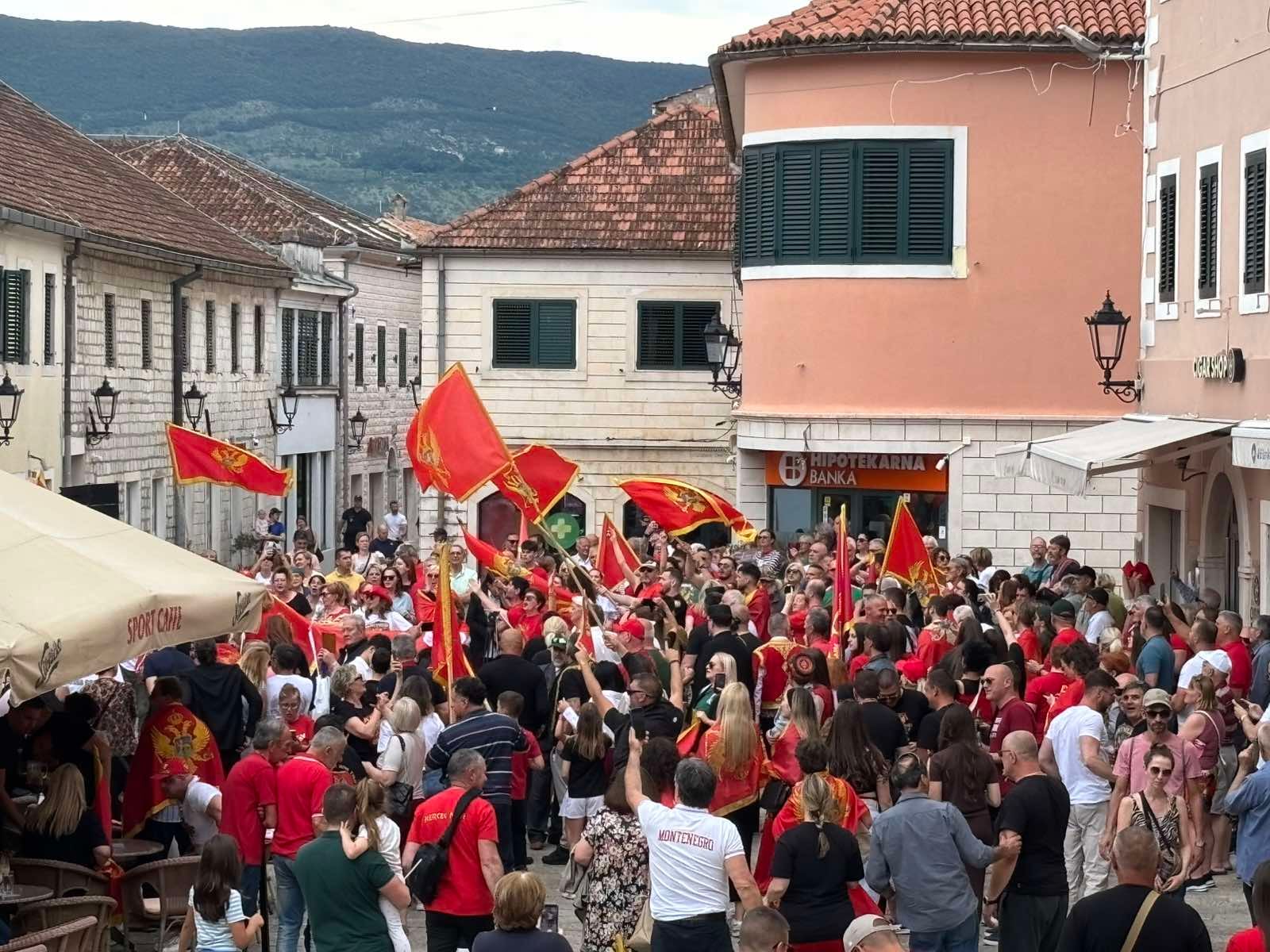 Počeo skup u HN: Nije Novi što mu zbore no je biser Crne Gore
