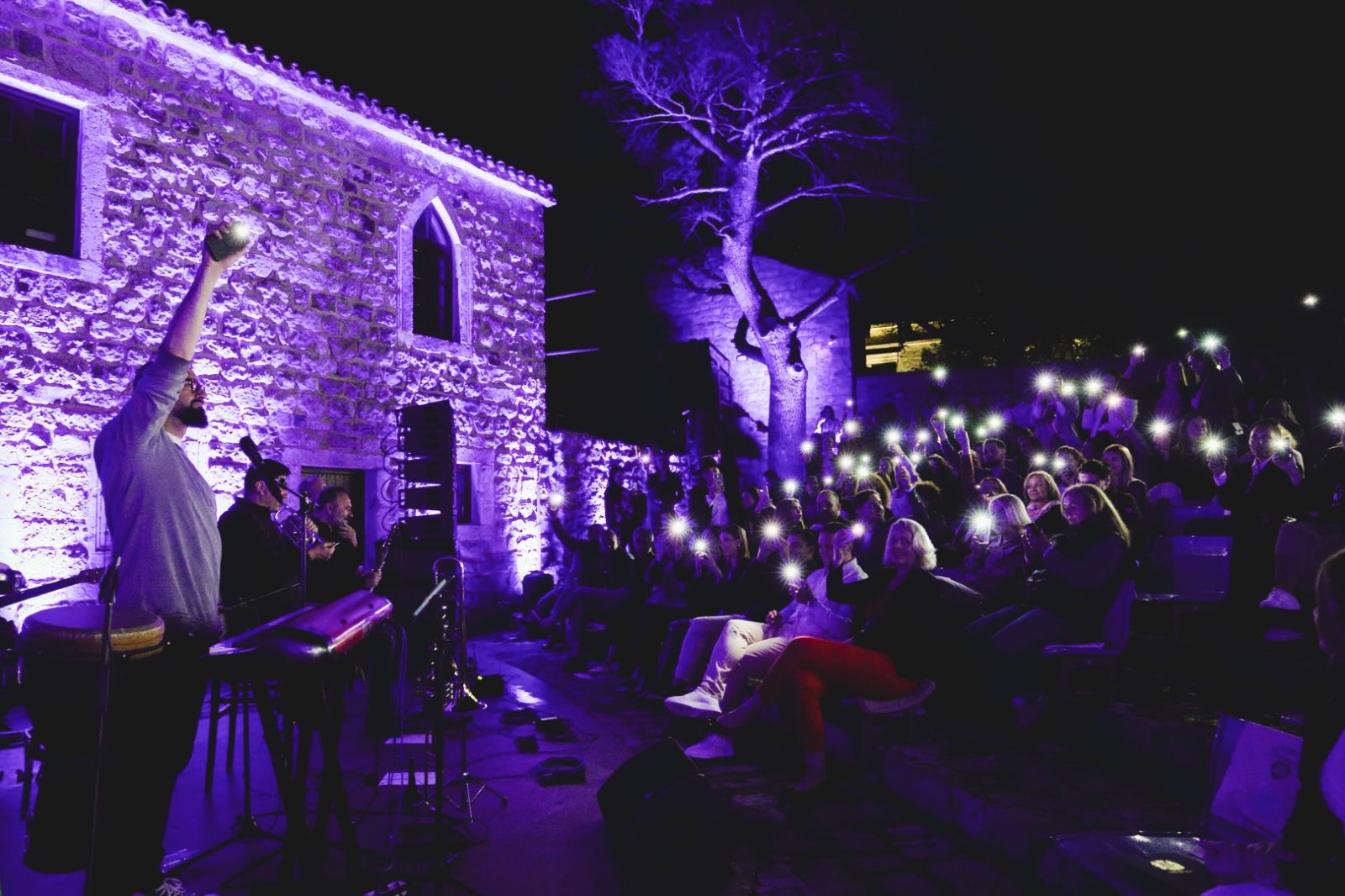 Opština Bar: Peto izdanje manifestacije „Noć tvrđava“ okupilo brojne posjetioce širom barskih tvrđava i kulturnih lokaliteta