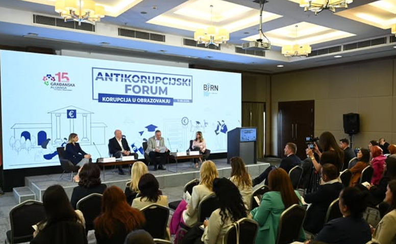 Politički uticaji i netransparentnost i dalje prisutni u obrazovanju