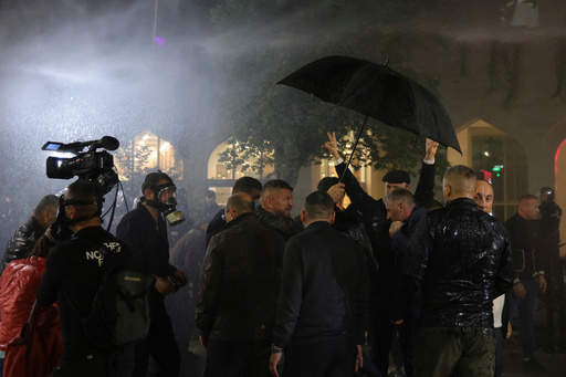 AP Photo/Hameraldi Agolli) (Foto: Hameraldi Agolli