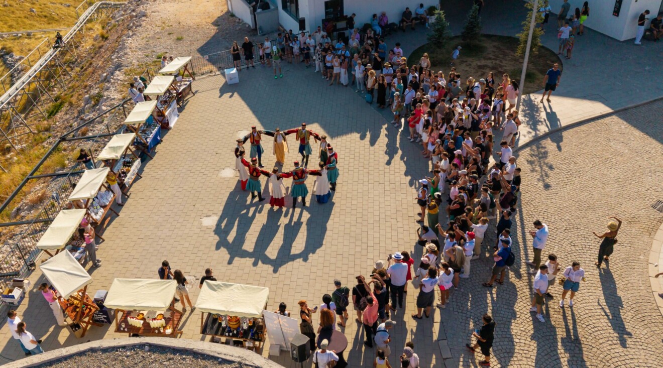 Mojkovac se predstavio na Lovćenu