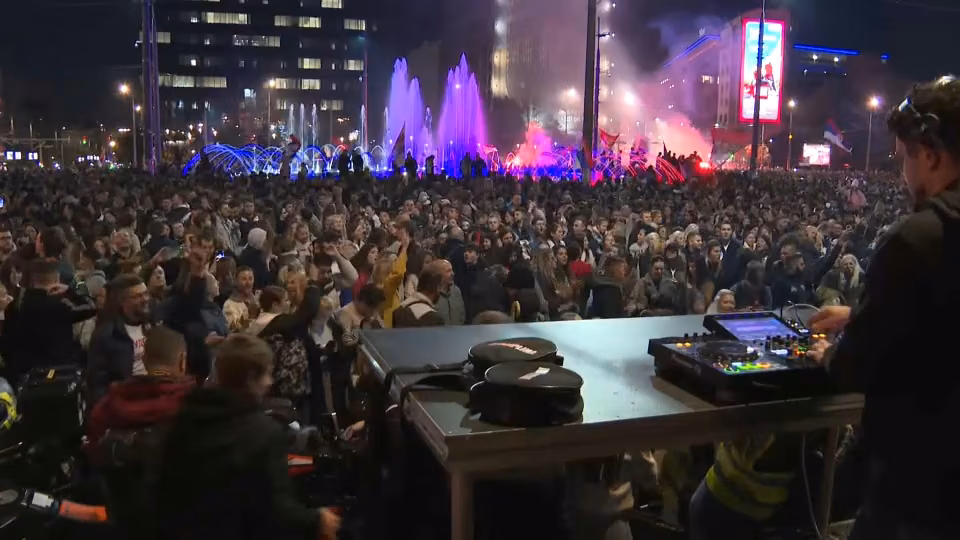 (UŽIVO) SLAVIJA: I večeras hiljade građana slavi nakon pobjede Studentske liste